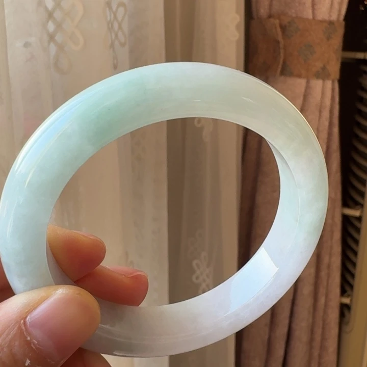 翡翠未镶嵌手镯手镯