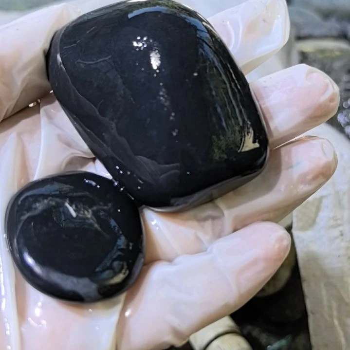 乐***谜有机玻璃藏玉药王石原石手把件