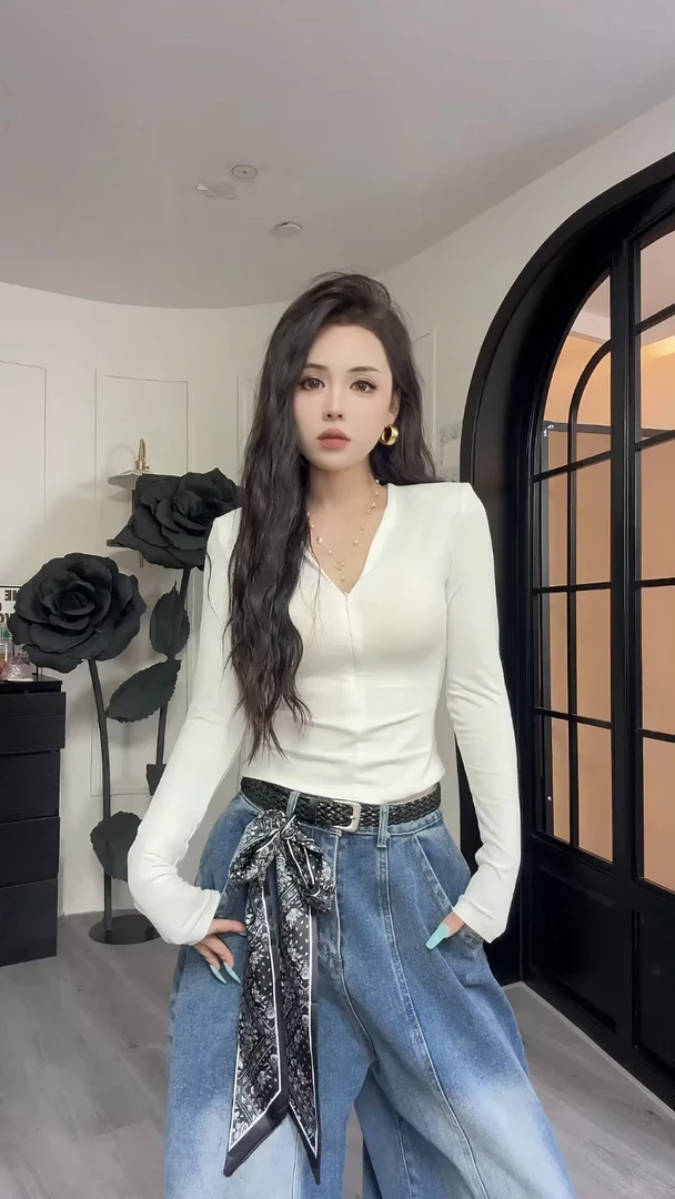 设计感拉链V领长袖T恤女2025秋季新款洋气内搭打底衫修身显瘦上衣