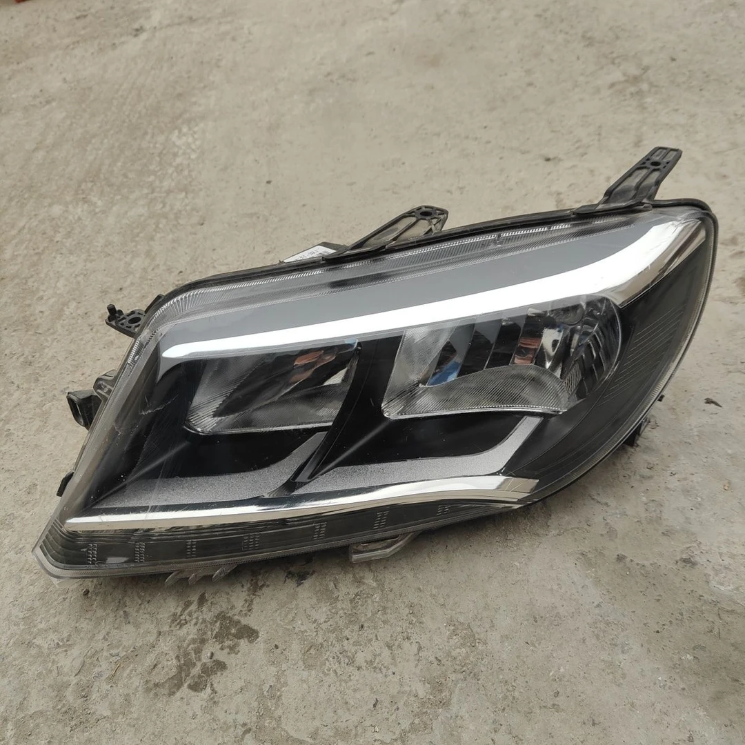 适配东风风行S500前大灯前照明灯前车灯