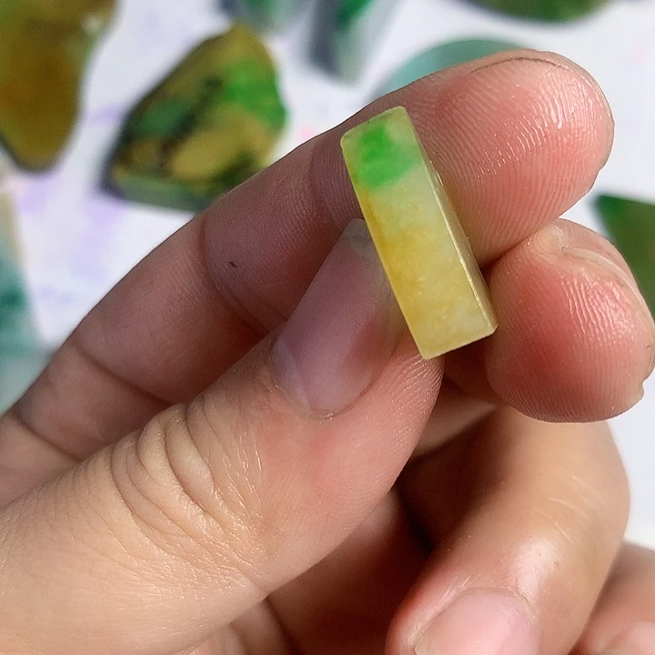 翡翠散珠天然翡翠A货挂件