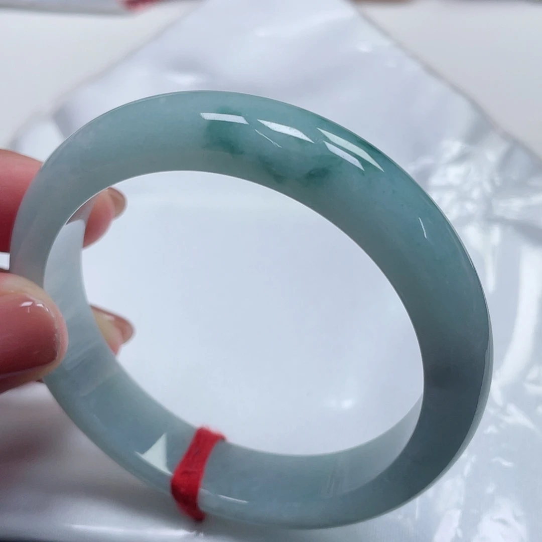 翡翠手镯未镶嵌缅甸翡翠