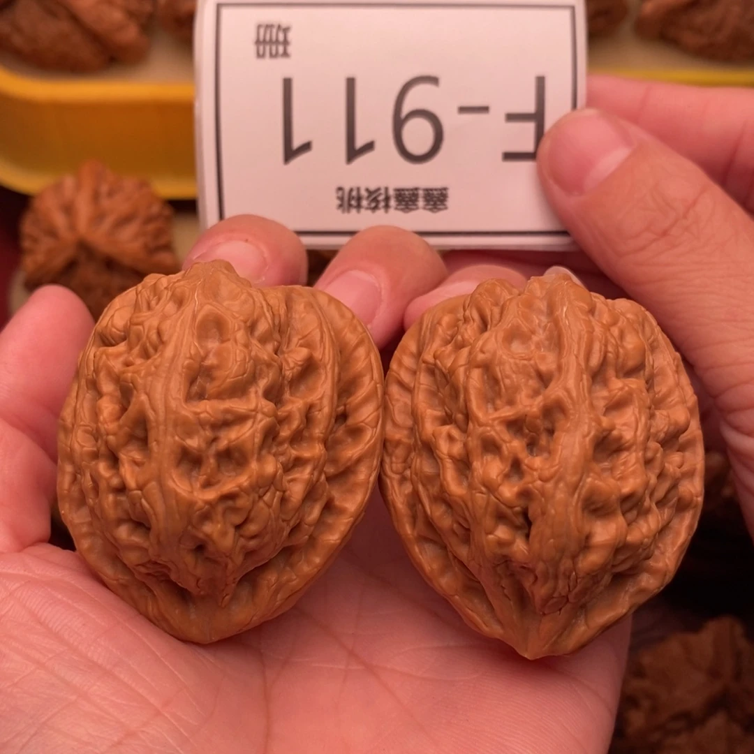 把件文玩核桃红锦鲤42