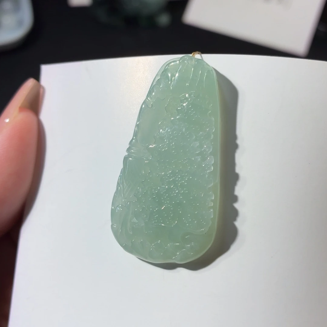 颈饰未镶嵌翡翠山水牌