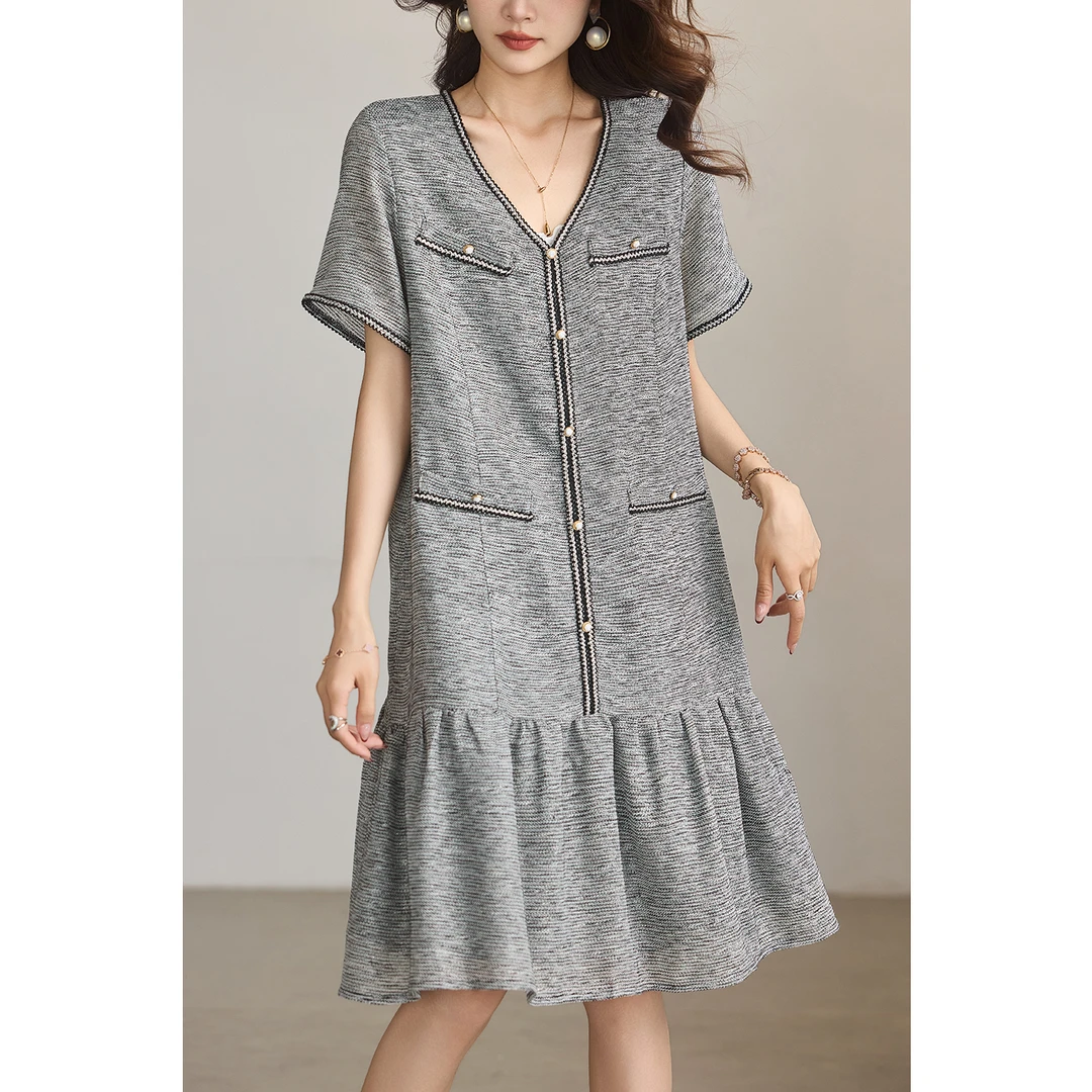 DUCURNO法式小香风V领连衣裙女夏季新款名媛气质宽松显示荷叶边裙