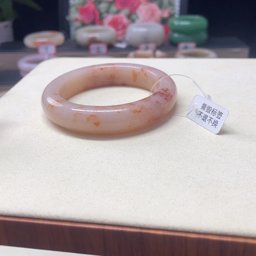 石英质玉未镶嵌手镯