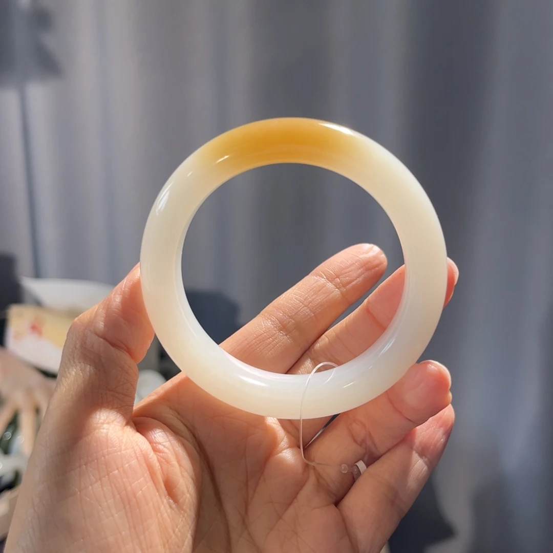 和田玉未镶嵌手镯  「糖白」一级白