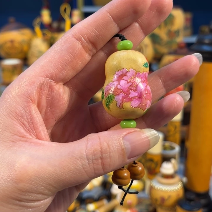 大叶紫檀（黑酸枝木类）波**?