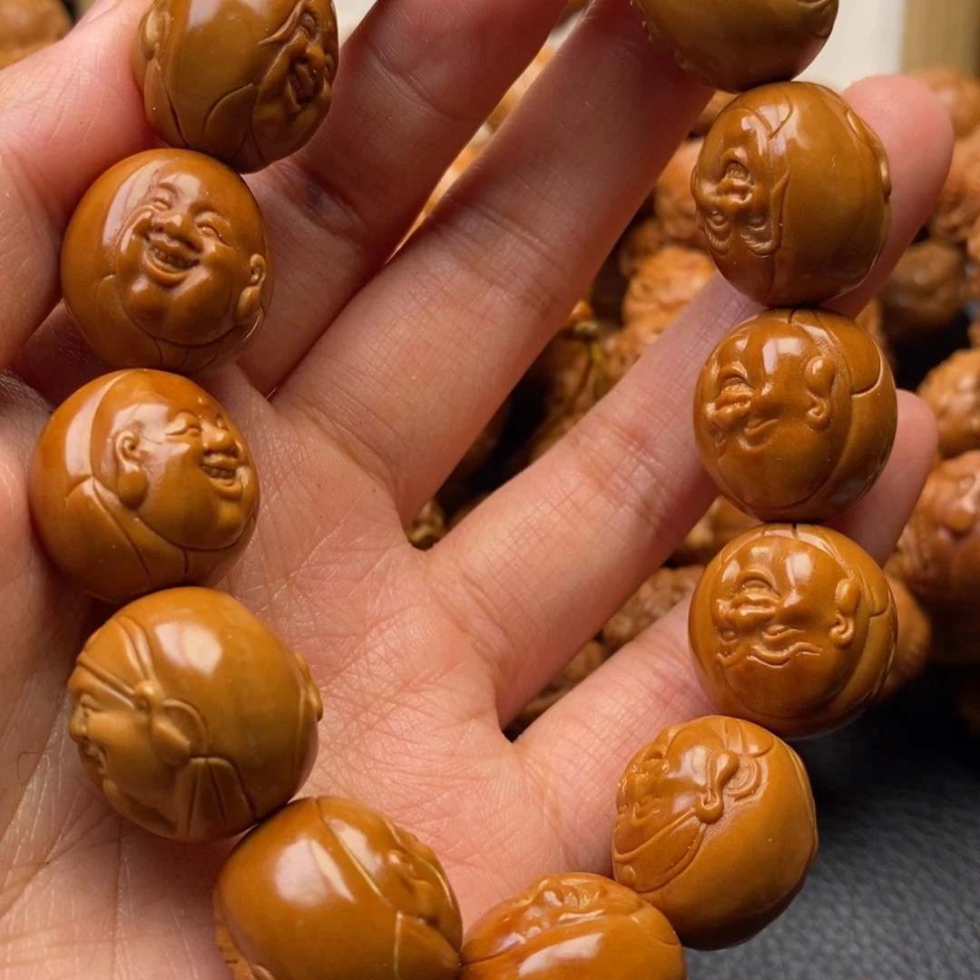 橄榄核手串双面财迷头