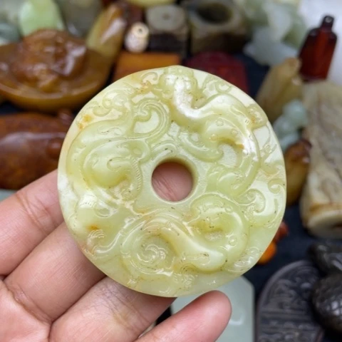 蛇纹石玉未镶嵌颈饰53