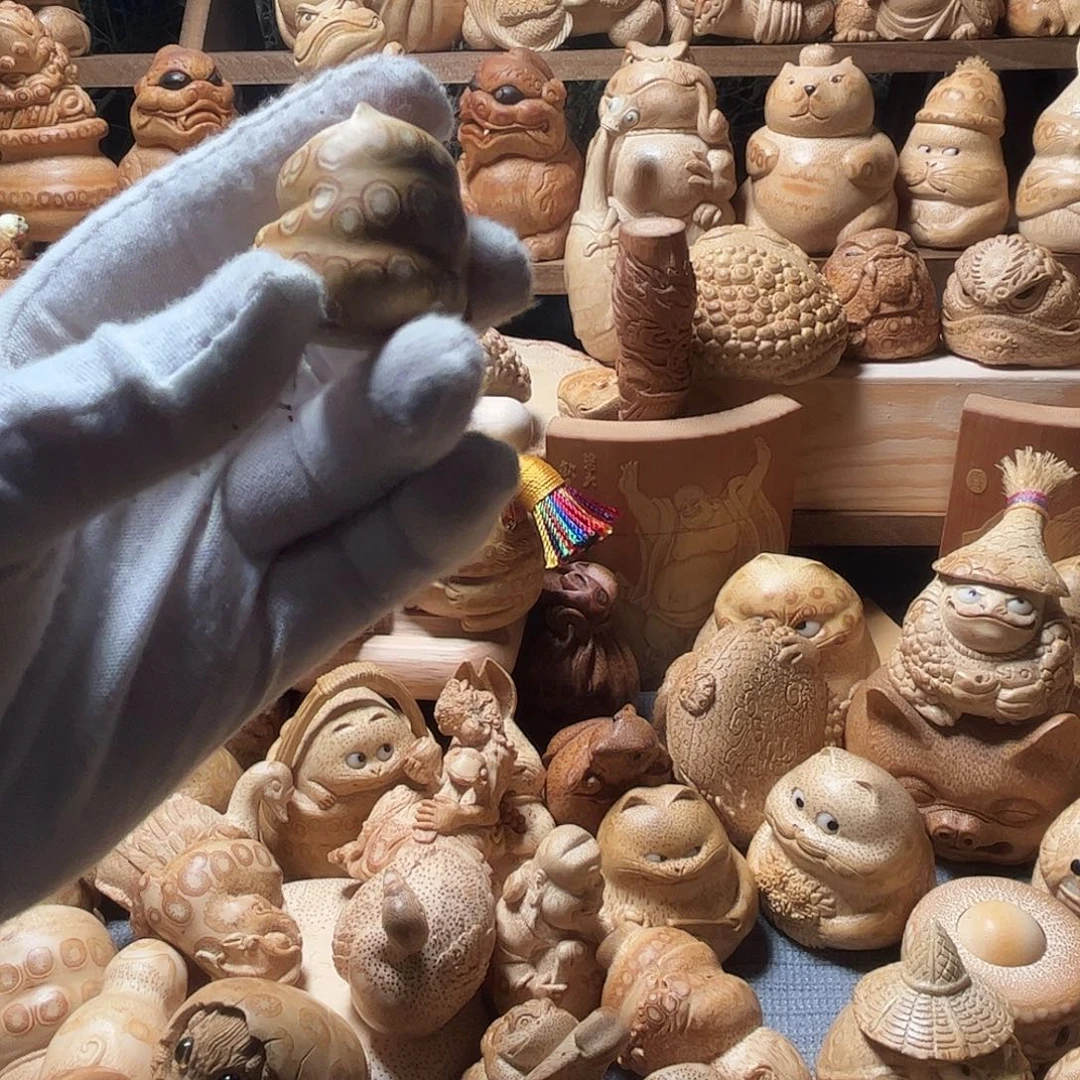 一***皮竹根雕可爱刷子金蟾