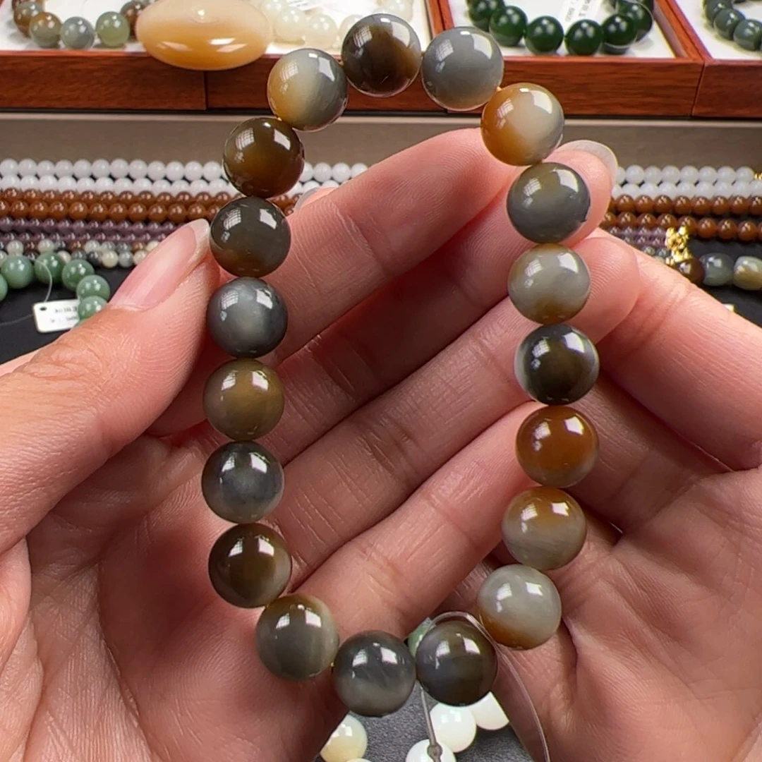 和田玉颗颗三色楼兰精品卡10未镶嵌