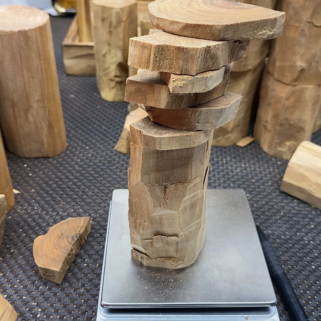 木不*凡老山檀香木料7个大小木料