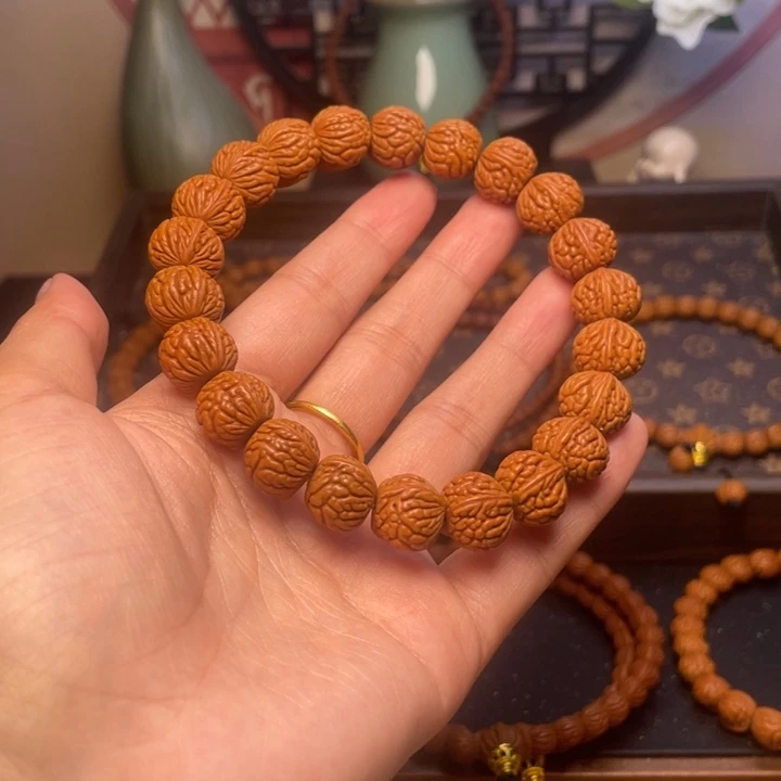 周***大吊坠桃核龙纹桃核