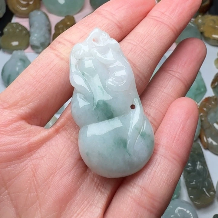 翡翠未镶嵌颈饰葫芦貔貅