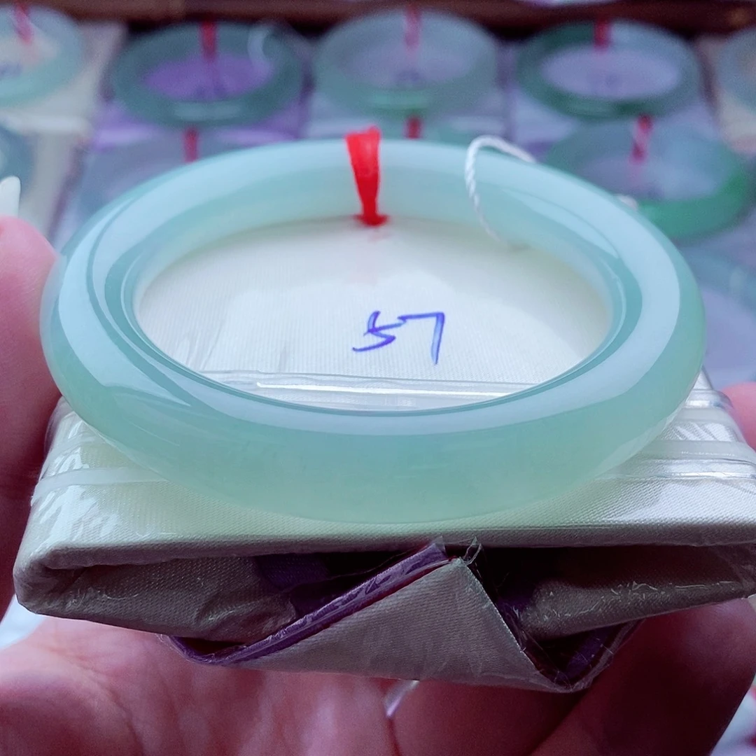 翡翠未镶嵌手镯（圆镯）504冰清玉洁冰润细腻起胶