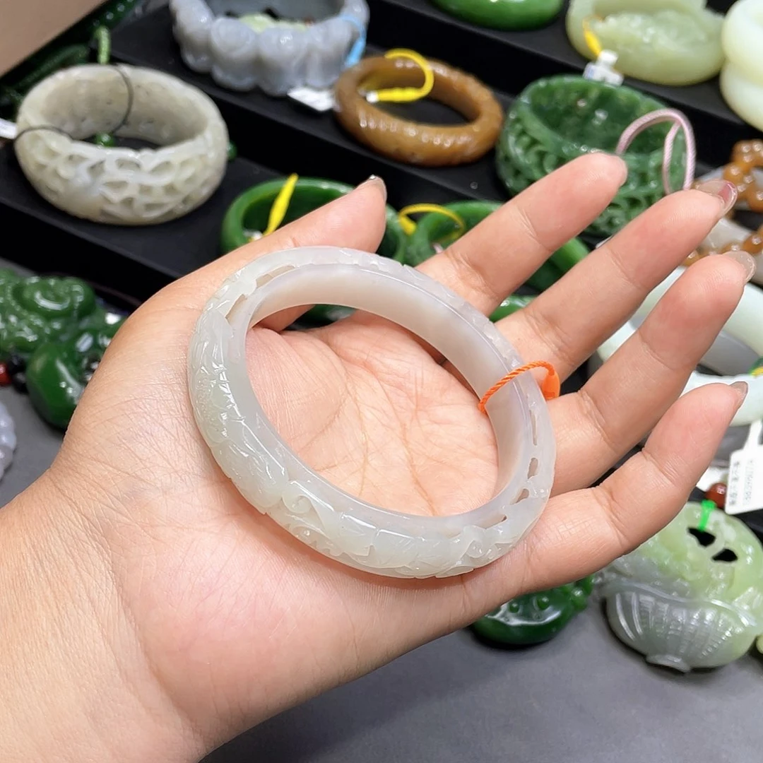 和田玉手镯63圈口31未镶嵌