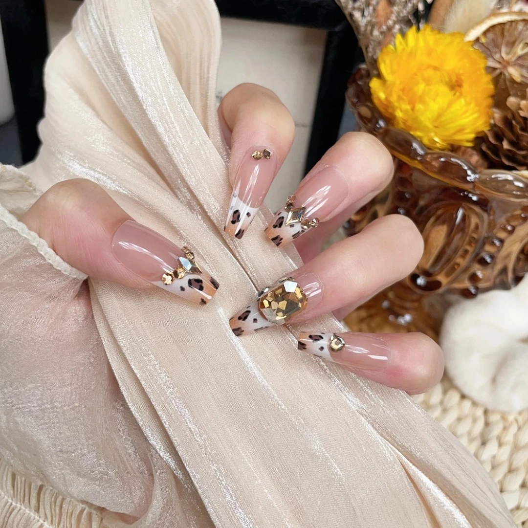 【勤勤-穿戴甲】香槟豹纹穿戴甲高级轻奢时尚百搭温柔显白秋冬美甲