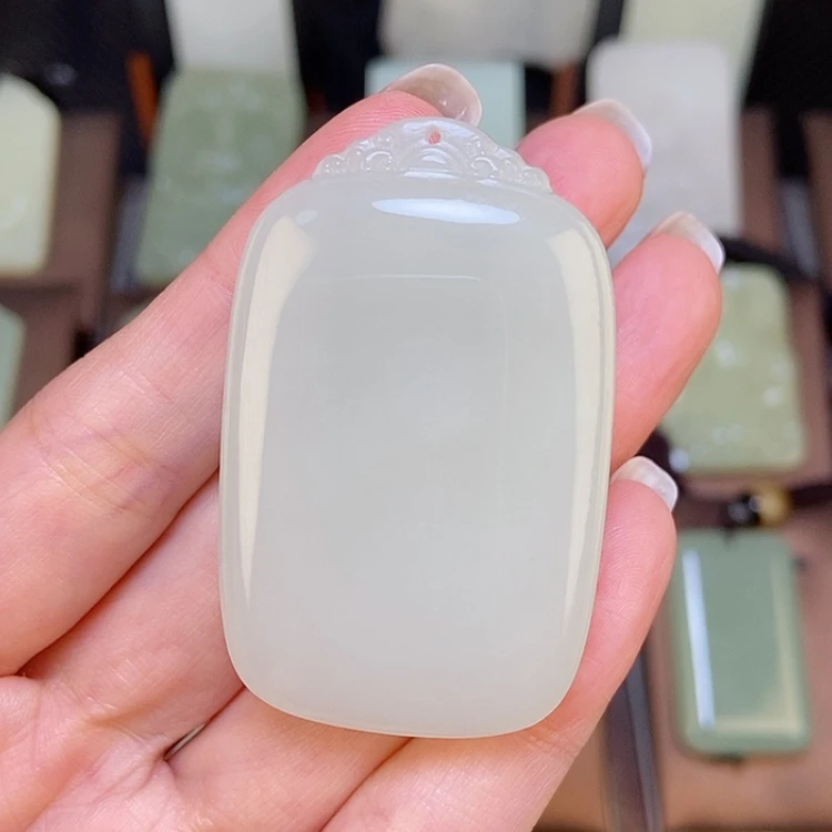 【闪购商品】颈饰未镶嵌和田玉