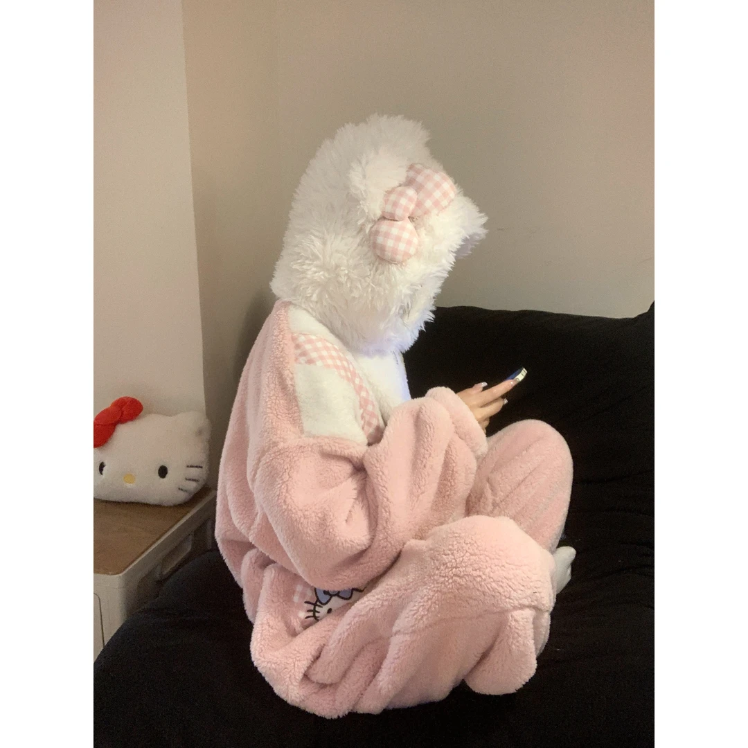 ins甜美可爱kitty珊瑚绒连帽睡袍女秋冬新款大码保暖连体家居服