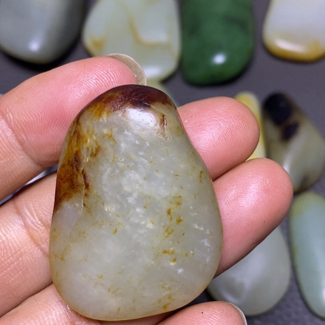 和田玉未镶嵌挂件