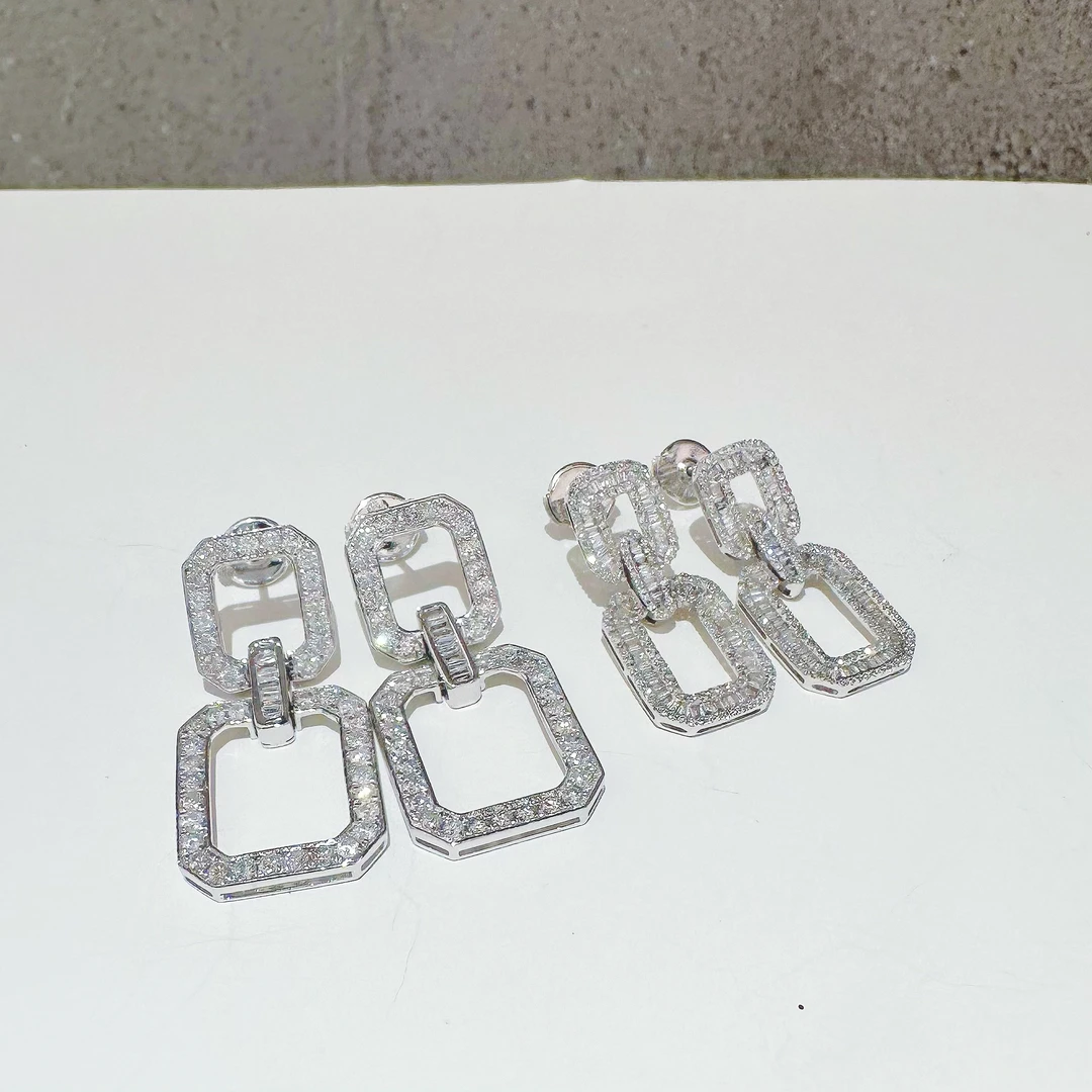 18k金 吕字满钻耳坠 白金钻石轻奢气质个性百搭重工 多样性发其一