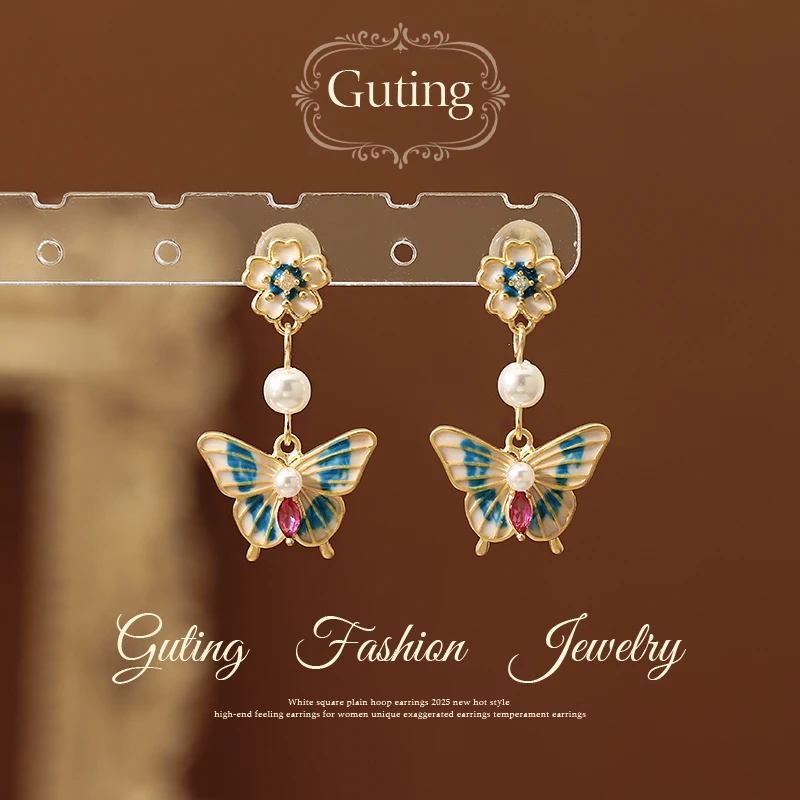 铜合金合成锆石耳饰 21965新中式蝴蝶珠珠耳钉女高级感轻奢耳饰