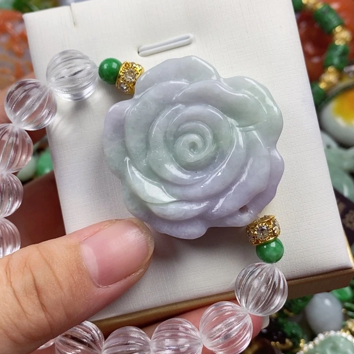 翡翠未镶嵌吊坠(赠链)