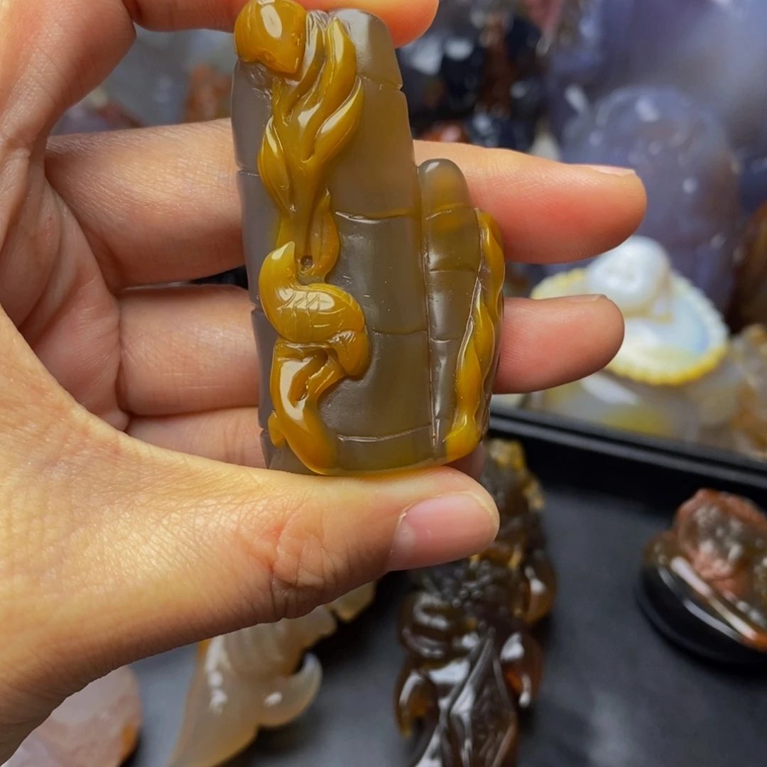 玛瑙/玉髓挂件未镶嵌