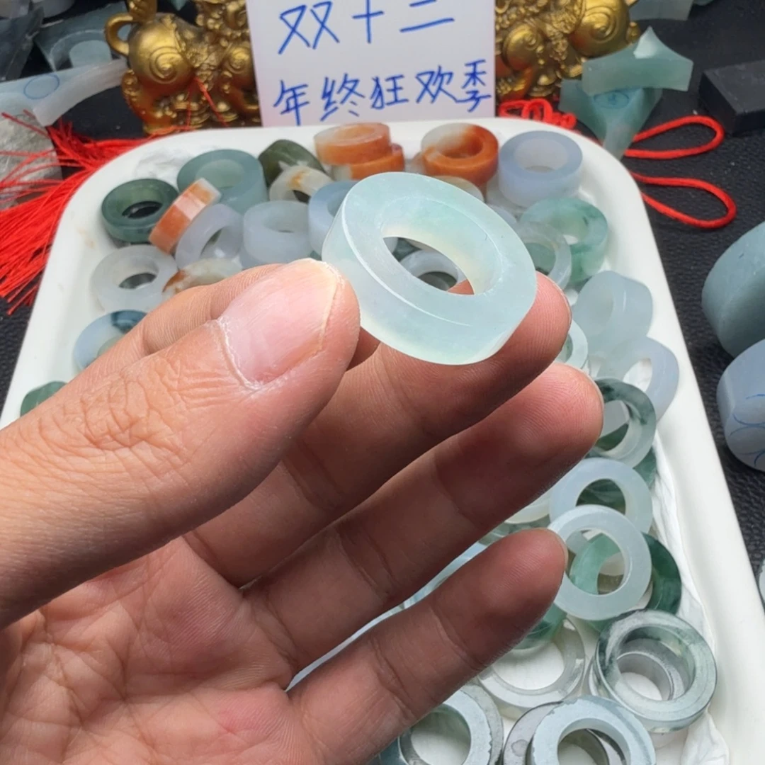 定制翡翠未镶嵌天然翡翠