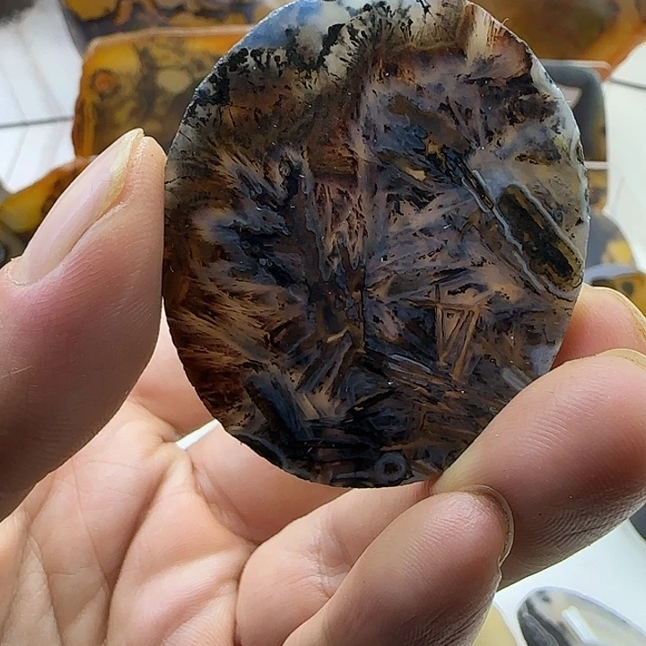 玛瑙/玉髓合金颈饰