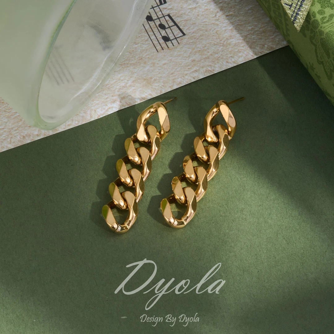 钛钢耳饰 Dyola「卡斯特罗金弦」百搭复古法式欧美E502082