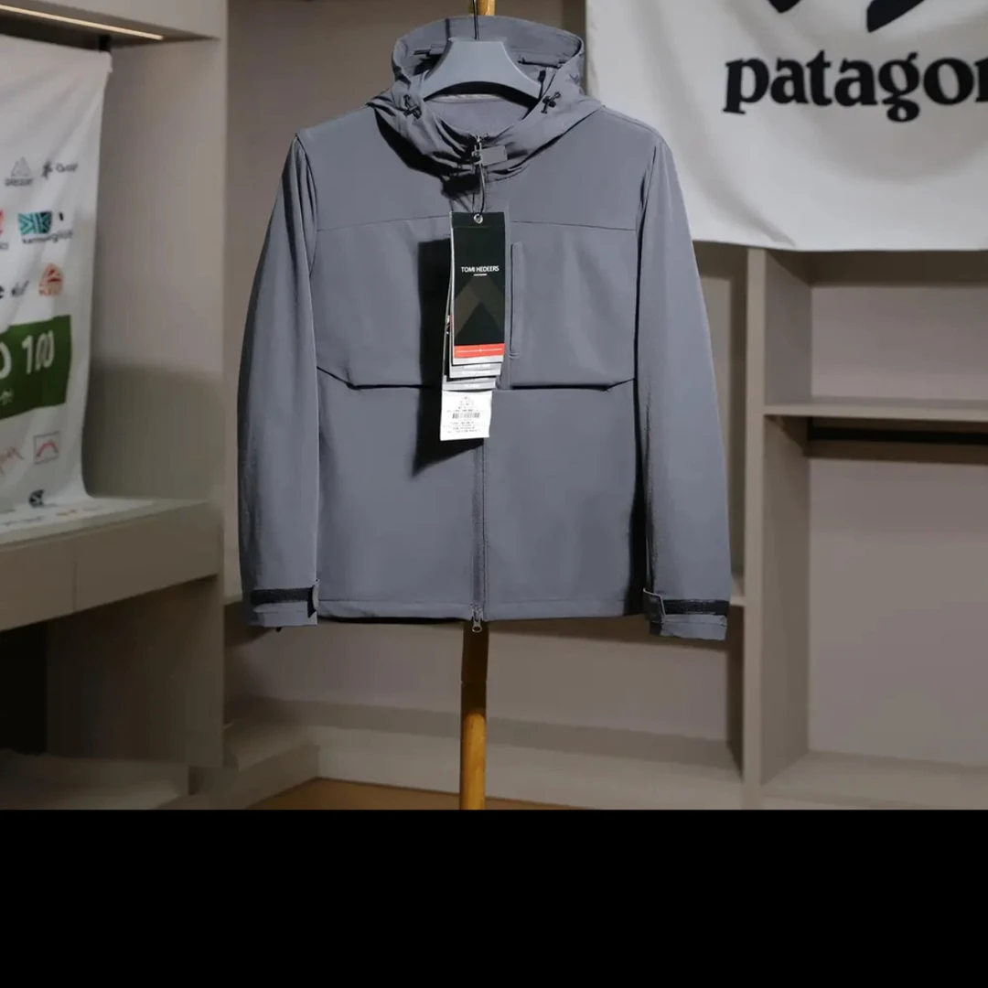 春秋季透气速干锦氨纶防水户外冲锋衣连帽百搭运动男女同款