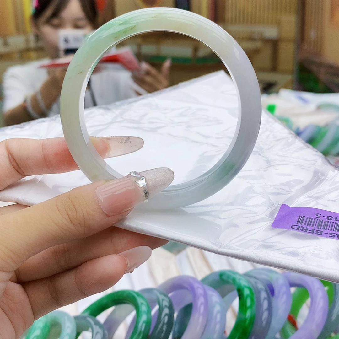未镶嵌手镯翡翠hjj