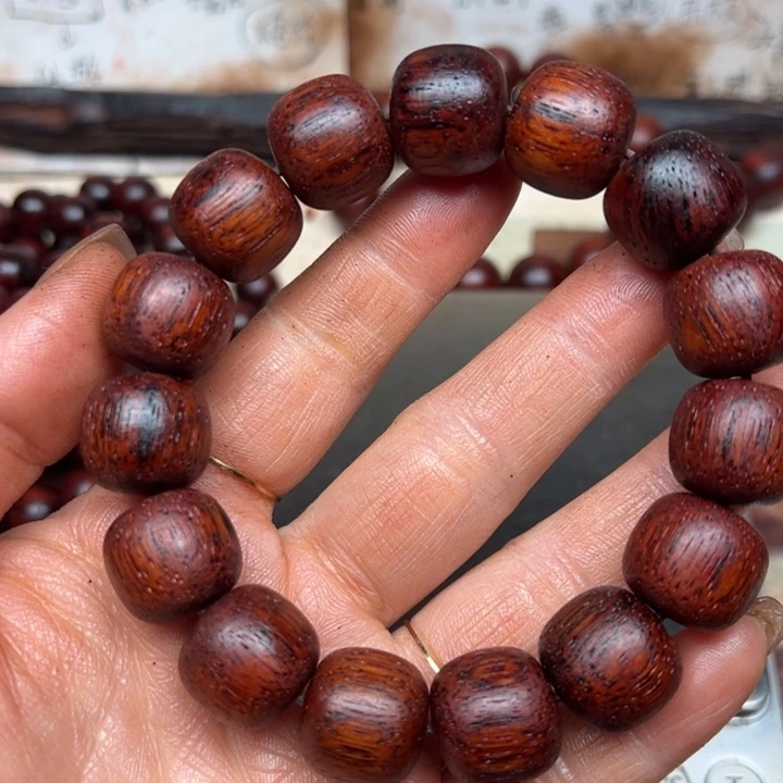 藤类降真香1516红油密支那超一档