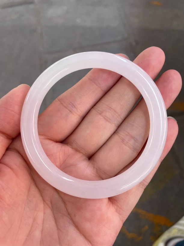 天山翠（石英质玉）手镯