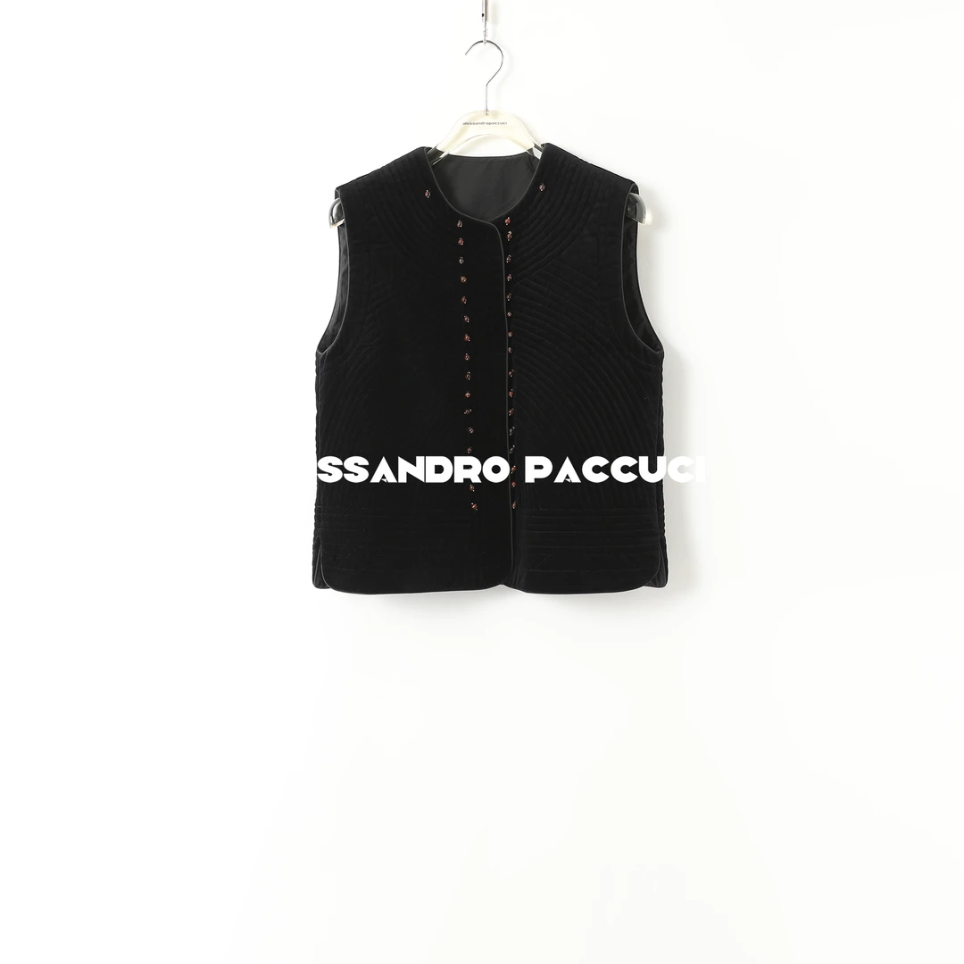 AP洛哥42026MJ【绒暖】新中式手工钉扣平绒绗缝圆领黑色马甲2024秋