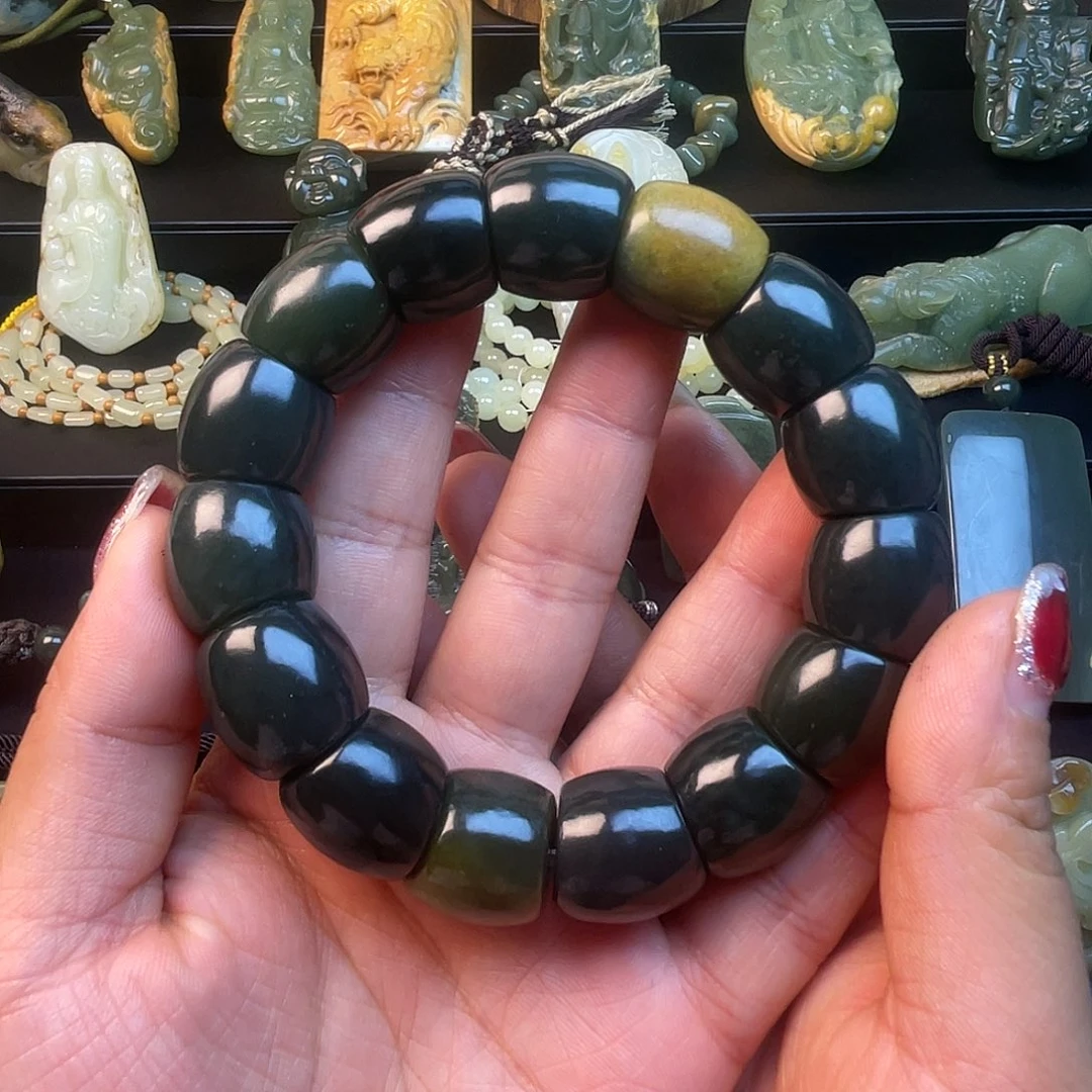 透闪石质玉未镶嵌手链