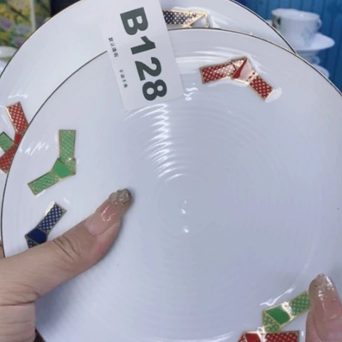 瓷片深****坊在哈哈哈哈哈哈