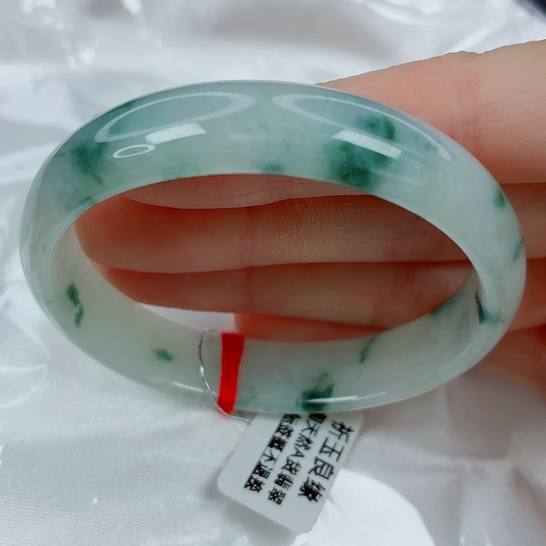 翡翠未镶嵌手镯52.8贵妃，飘花，01