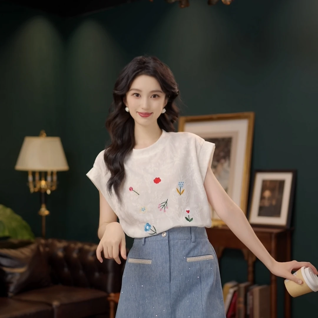 琦琦【天使心底】甜美休闲百搭小众短袖女夏季上衣YF1102562