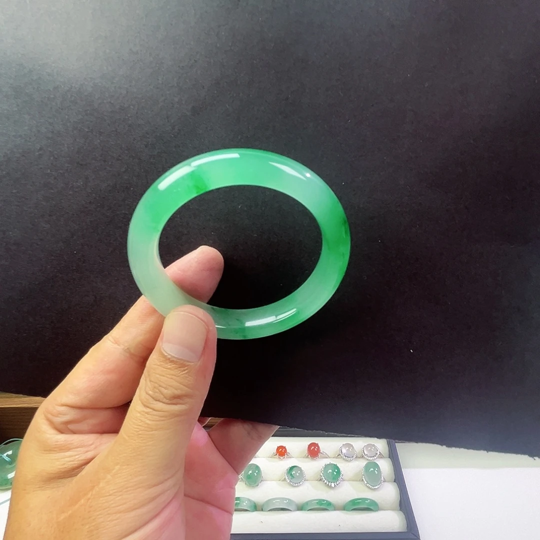 石英质玉未镶嵌手镯51.5