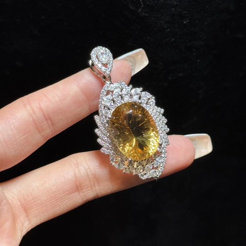 天然黄水晶吊坠天然黄水晶吊坠【多样性发其一】【多样性发其一】