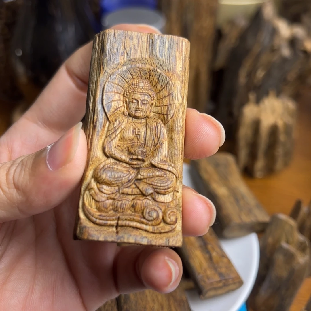 马***阳沉香碎屑沉香雕刻牌13克