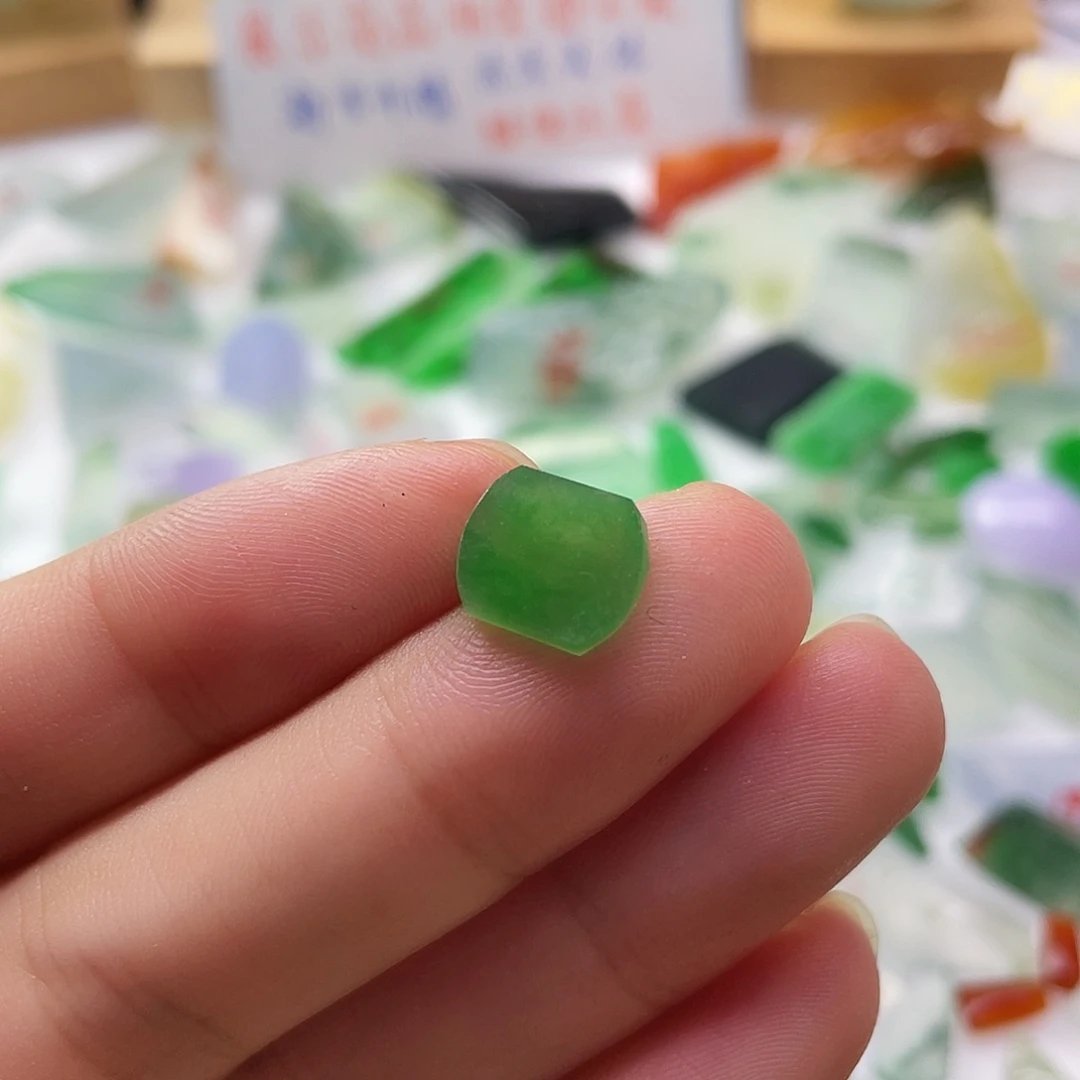 定制翡翠未镶嵌天然缅甸翡翠