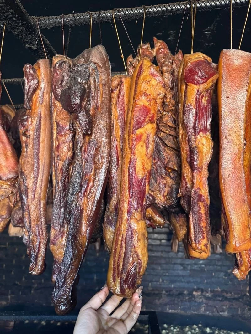 川渝特色美味农家腊肉传统腌制柏树熏制散装口感烟熏腊肉川味s