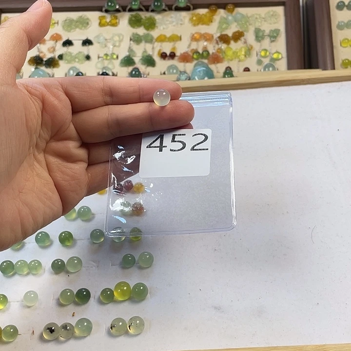 蛇纹石玉合金耳钉