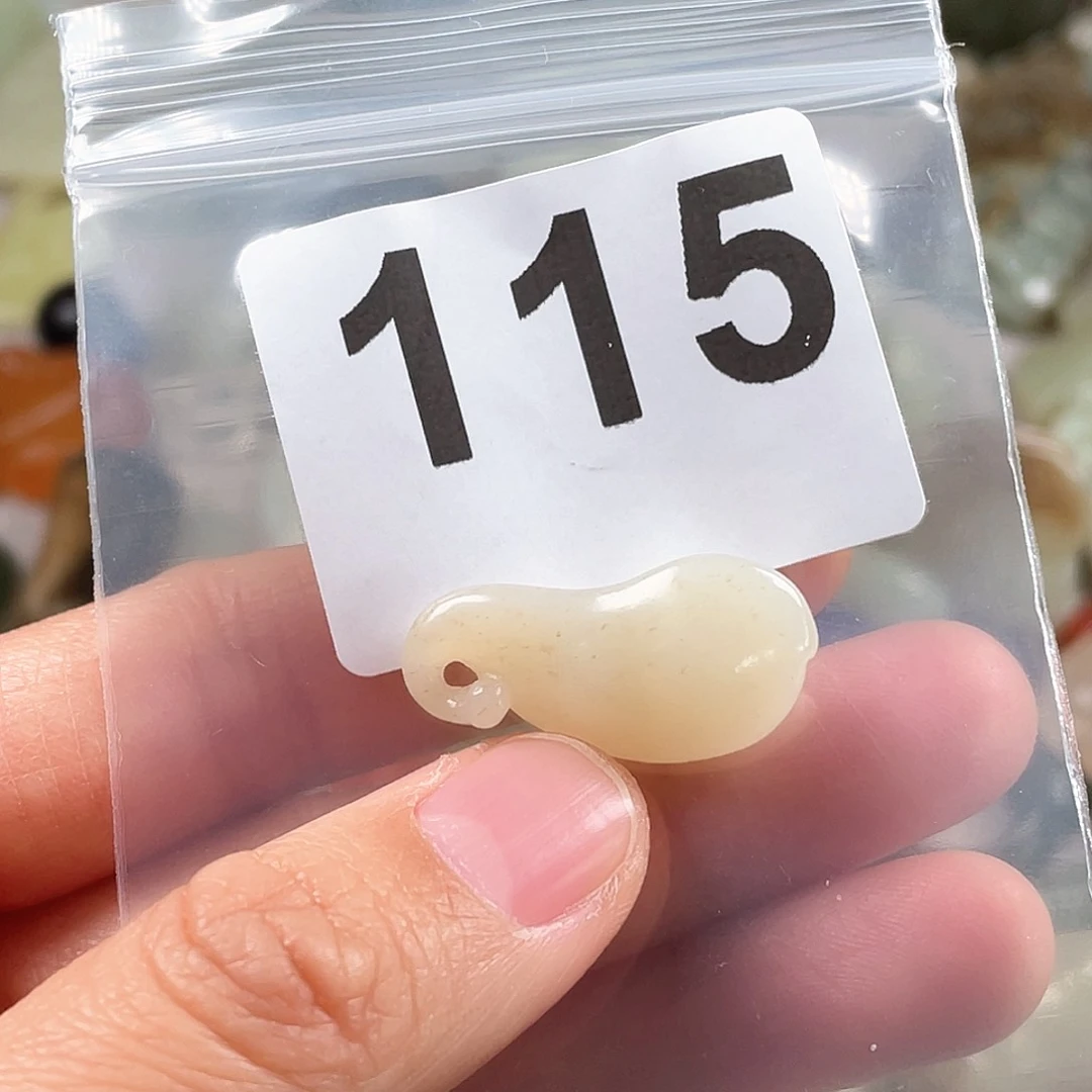 和田玉（糖玉）颈饰未镶嵌