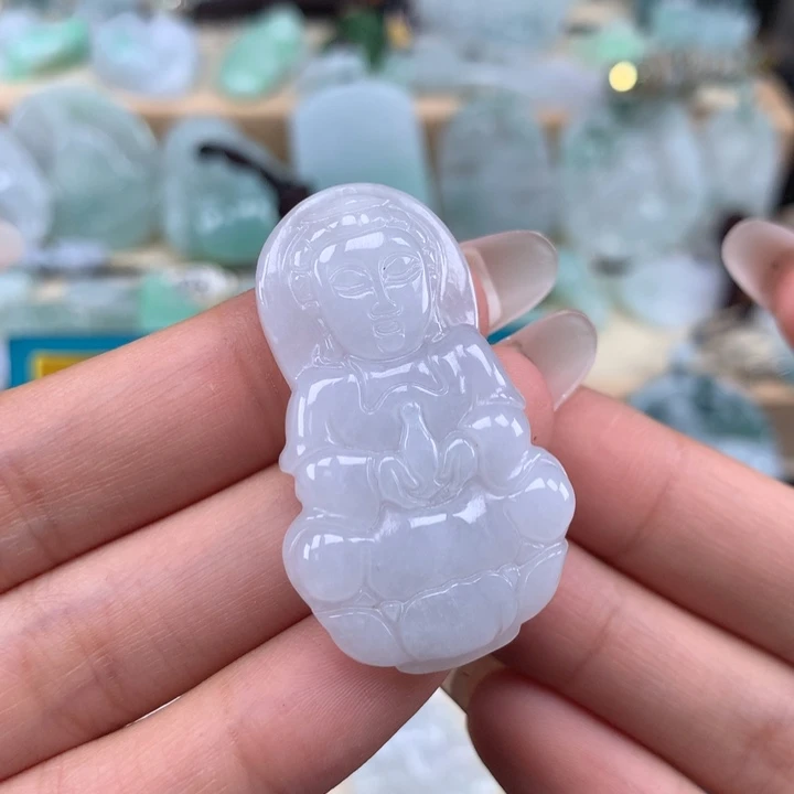 翡翠未镶嵌颈饰玉观音吊坠