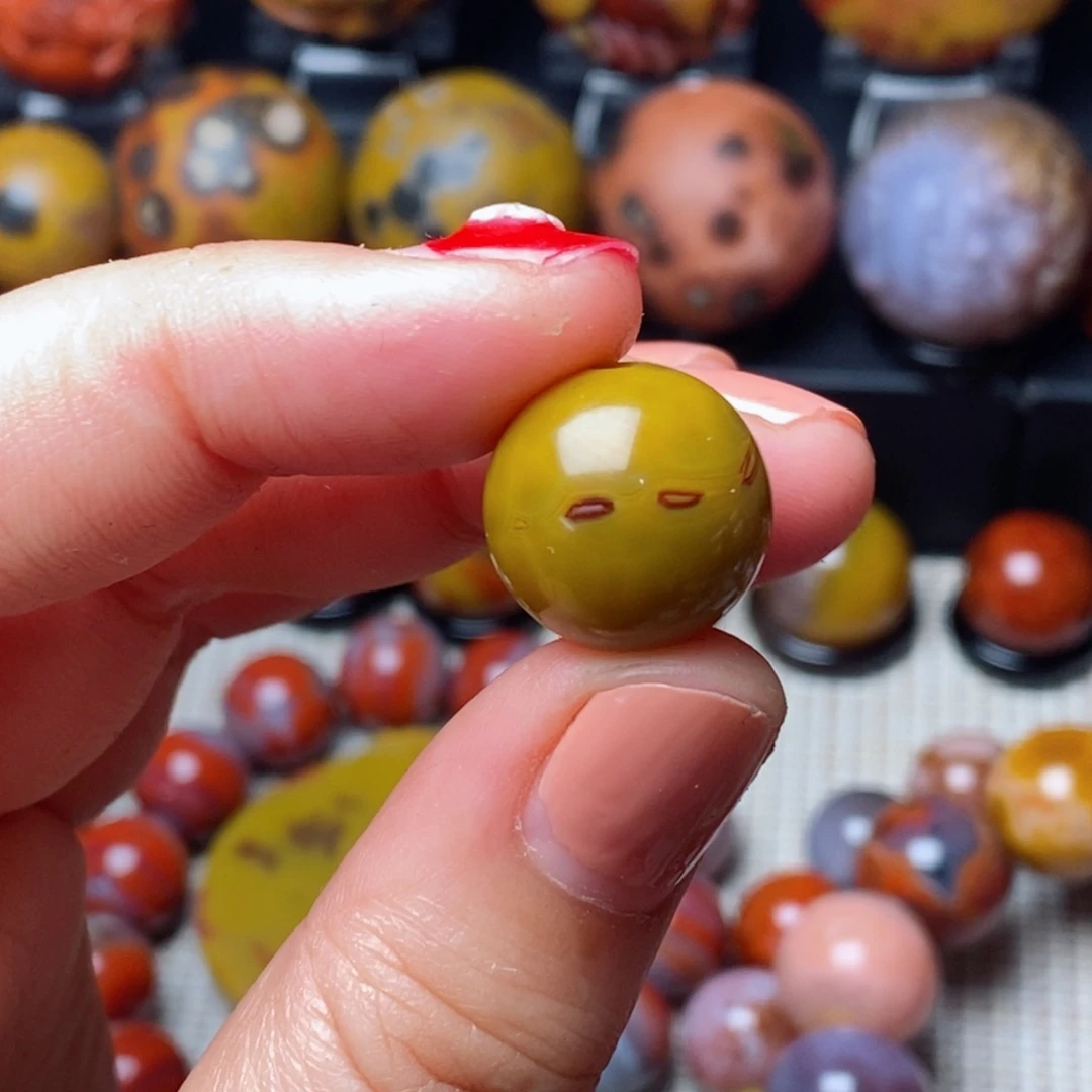 玛瑙/玉髓战国红玛瑙未镶嵌乐**笑